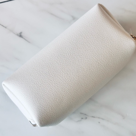 DIOR White Faux Leather Cosmetic Pouch Makeup Bag Case Embossed Logo New - Picture 15 of 16